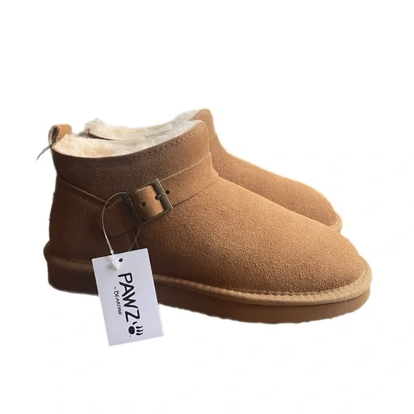 Woman’s Pawz by Bearpaw suede boot - Picture 1 of 6